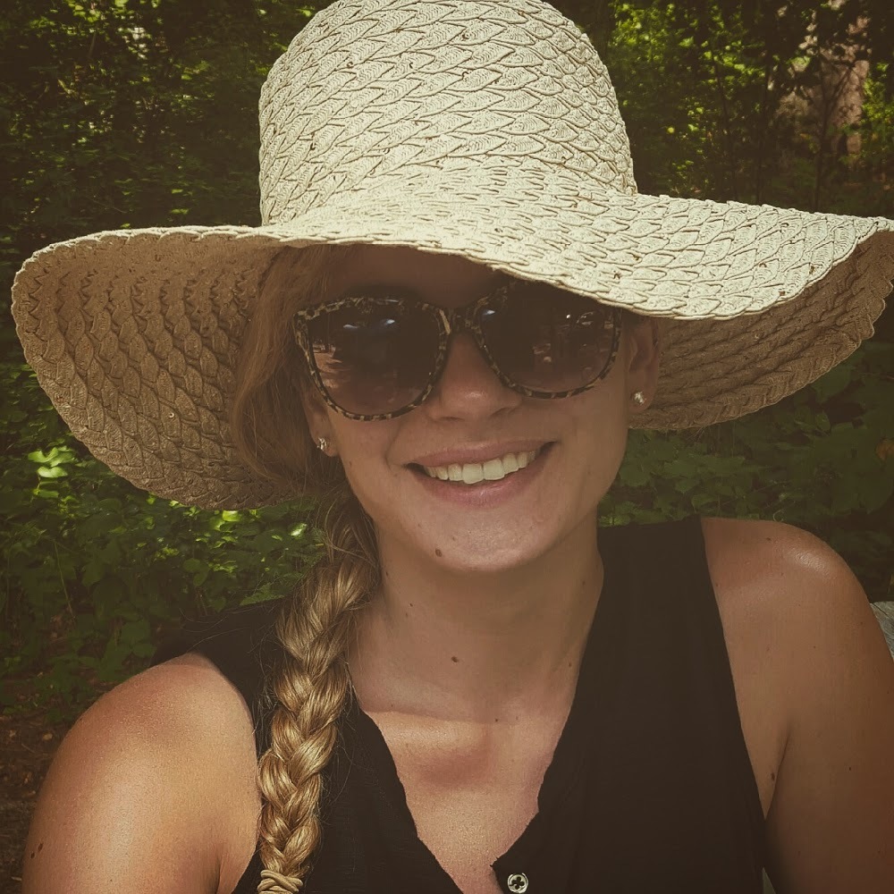 Meet your Posher, Elisa